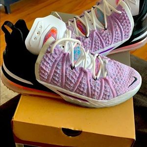 Lebron XVIII Basketball Shoes